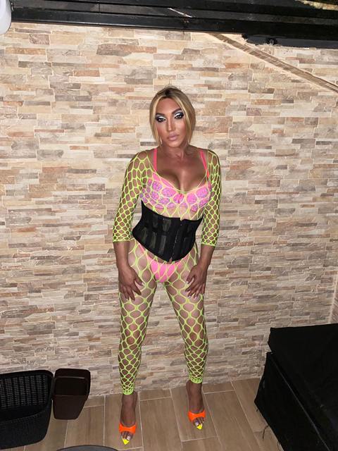 ACOMPANHANTES TRAVESTIS